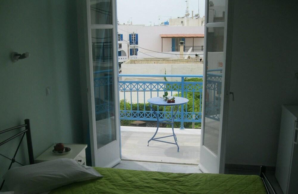 Very-Kokkos Pension 2 Naxos City Екстер'єр фото